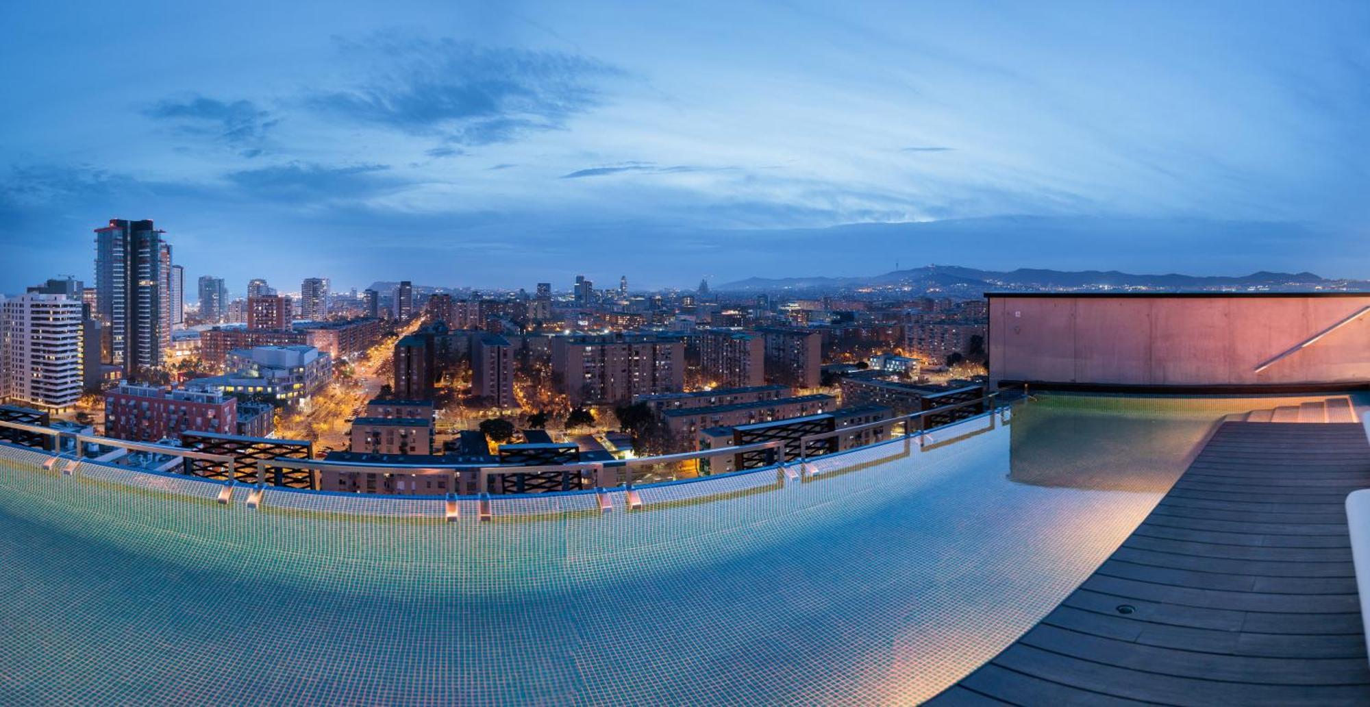 Отель Tembo Barcelona Сан-Адриан-де-Бесос Экстерьер фото